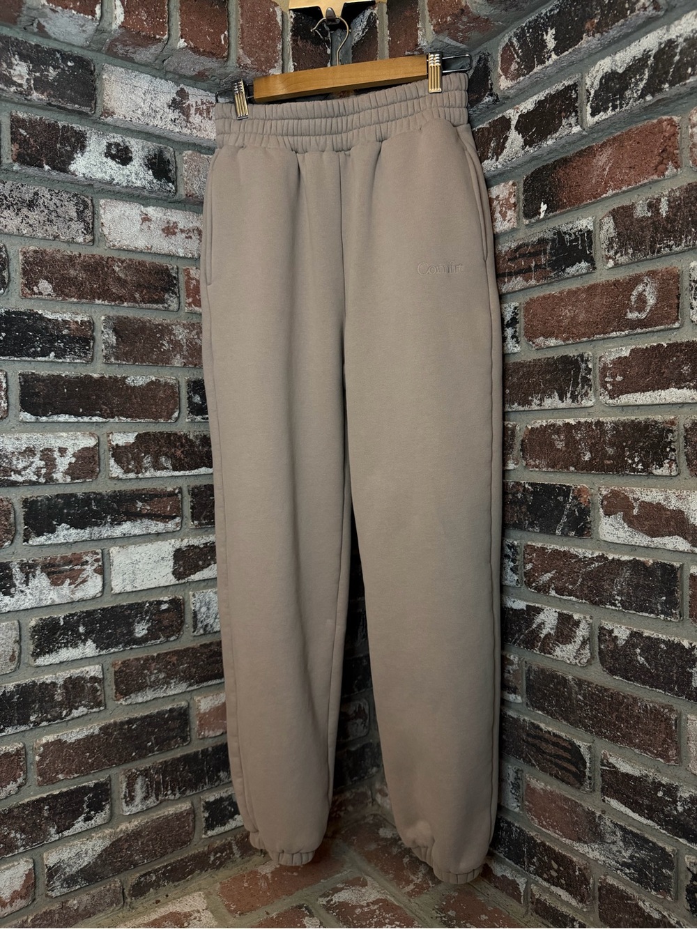 Comfrt Signature Collection Sweatpants Bark Unisex Size Small
